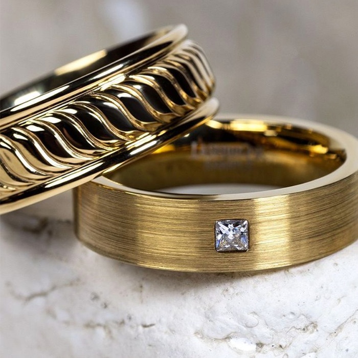 Yellow Gold with Princess Cut Diamond